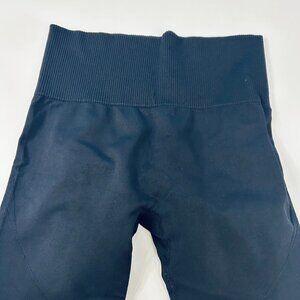 Black Leggings w/Wide Waist Band Size Large